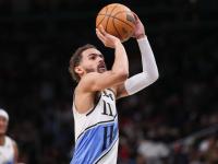 独行侠险胜连续三场30+，约基奇关键表现点燃全场！