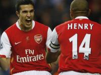 战术调整引发热议！，Doinb在中国队比赛中夺冠赛场气氛高涨