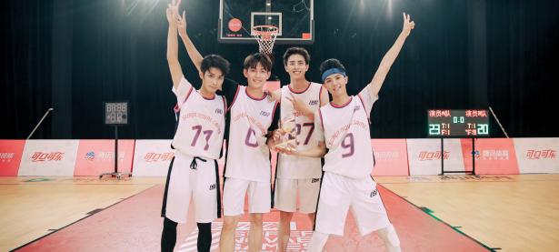 关于澳洲篮球新星闪耀球场，精湛技艺令人惊叹的信息